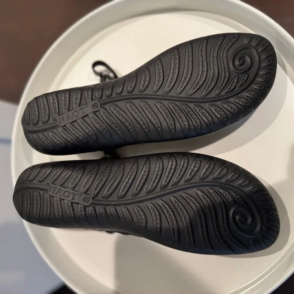 Naot - Agathis Black Soft - Multiple Sizes (New w/ box) - Picture 2 of 12